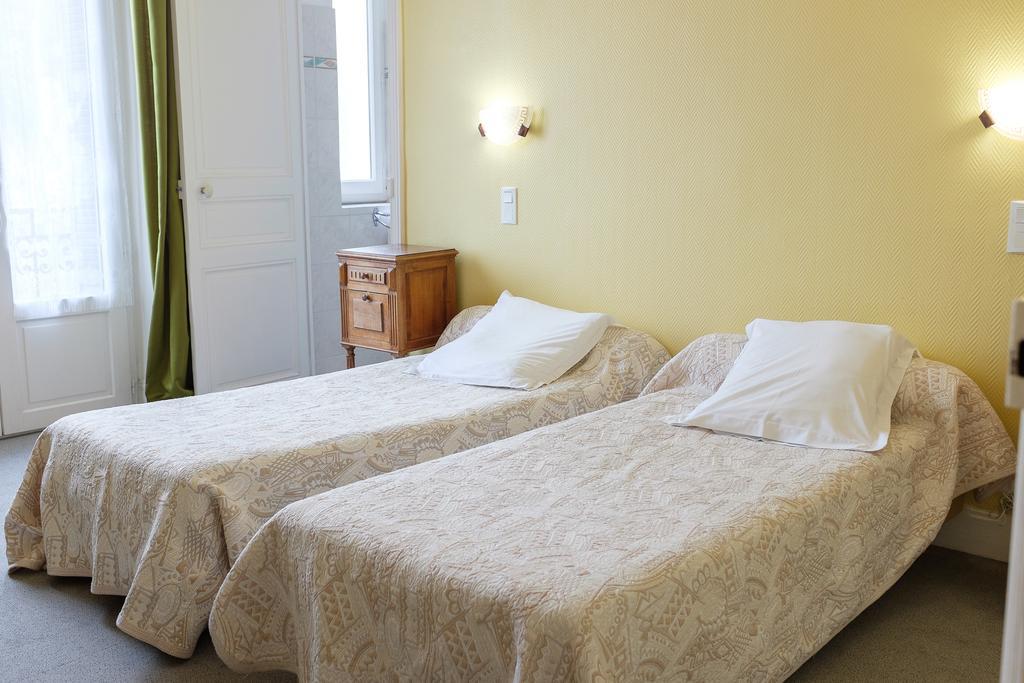 Castel Regina Hotel Châtel-Guyon Стая снимка