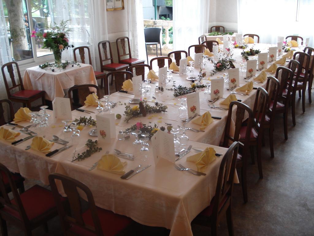 Castel Regina Hotel Châtel-Guyon Екстериор снимка