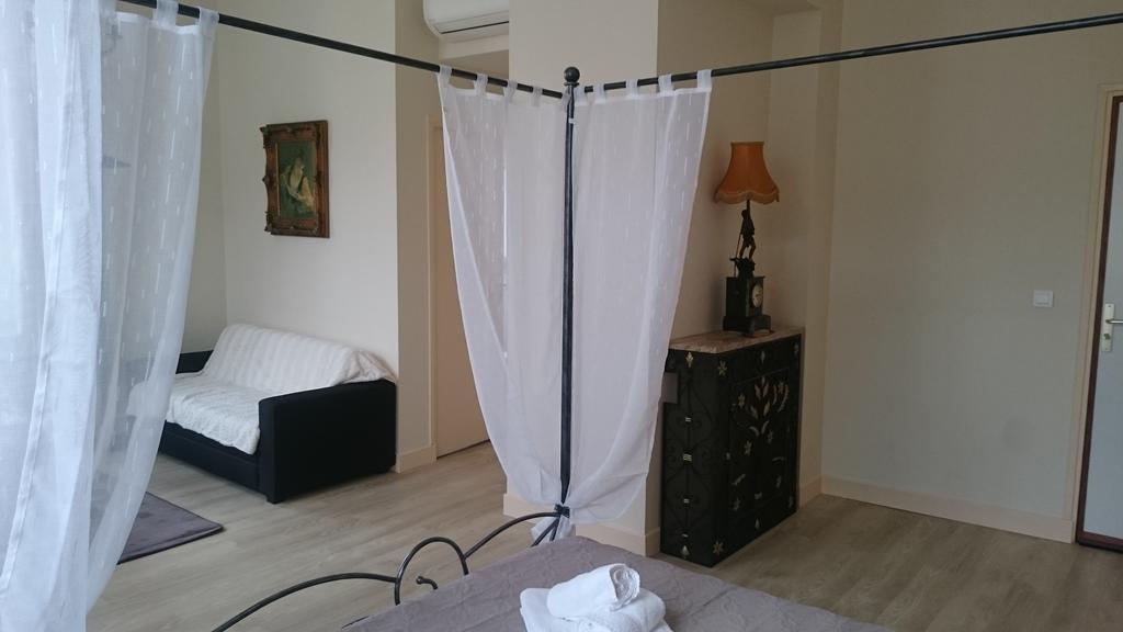 Castel Regina Hotel Châtel-Guyon Екстериор снимка