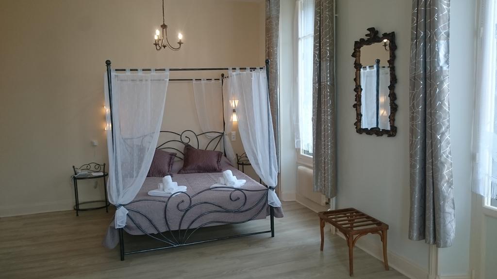 Castel Regina Hotel Châtel-Guyon Екстериор снимка