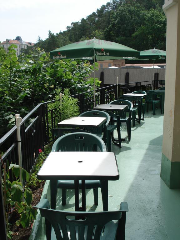 Castel Regina Hotel Châtel-Guyon Екстериор снимка