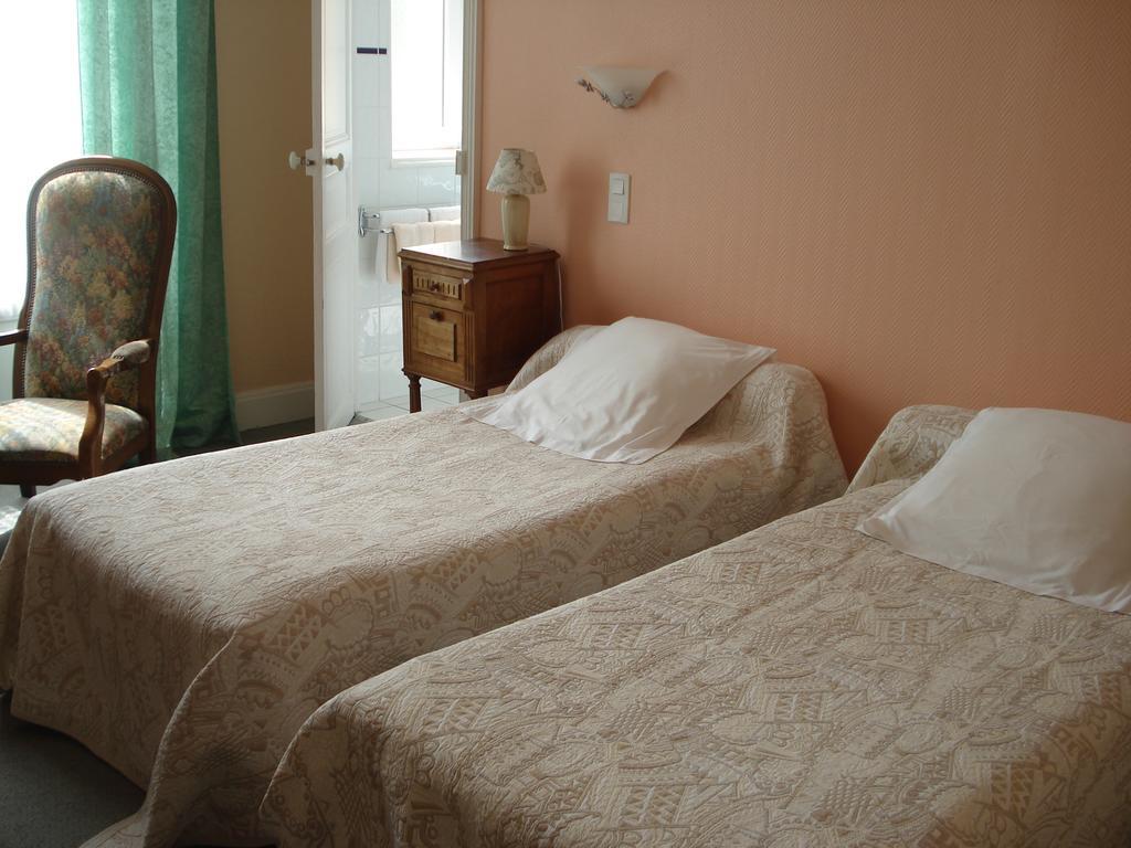 Castel Regina Hotel Châtel-Guyon Екстериор снимка